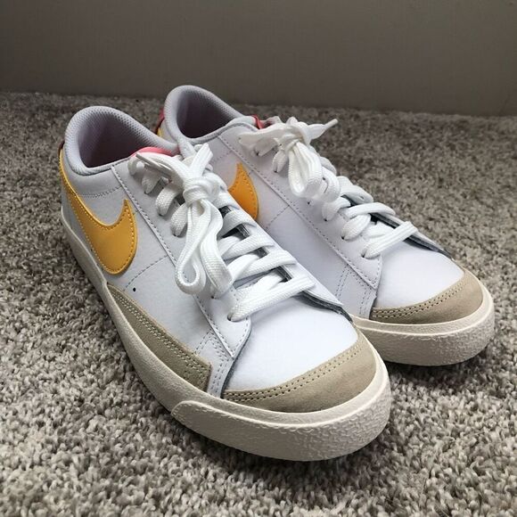 Nike Blazer Low 77' Women’s Size 7 - Picture 1 of 6